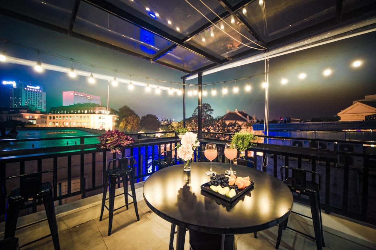 Opera House Suites Hanoi Exterior foto